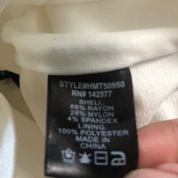 Haute Monde Cold Shoulder Lace Detail Crop Top Size Small - Picture 6 of 13